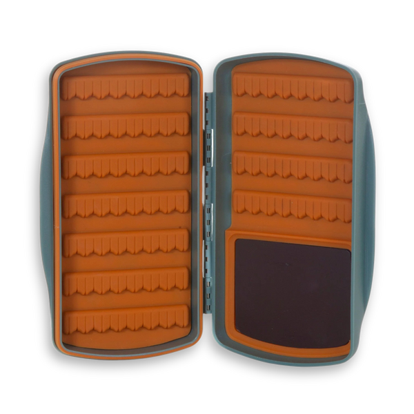 Fishpond Tacky Pescador Fly Box - MagPad - Medium