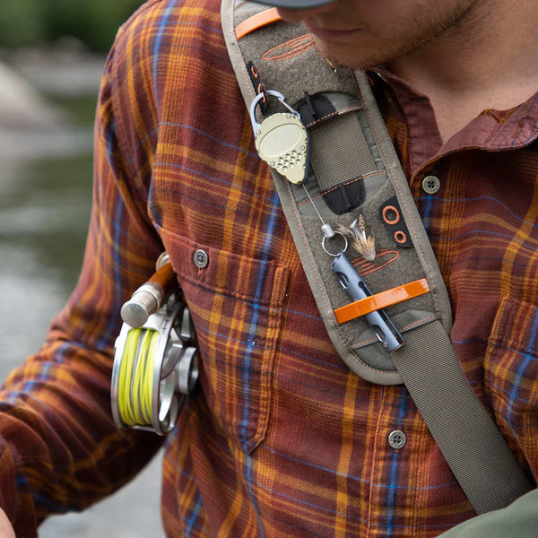Fishpond Arrowhead Retractor